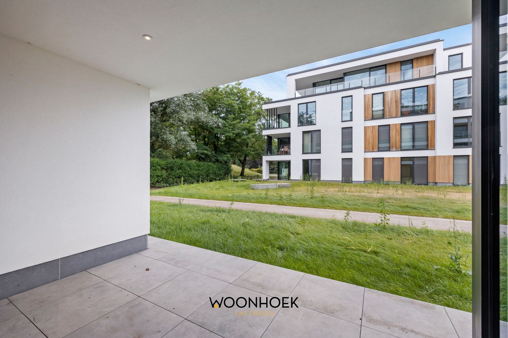 Luxueus 2-slpk nieuwbouwappartement OEVERPARK te Lokeren foto 20