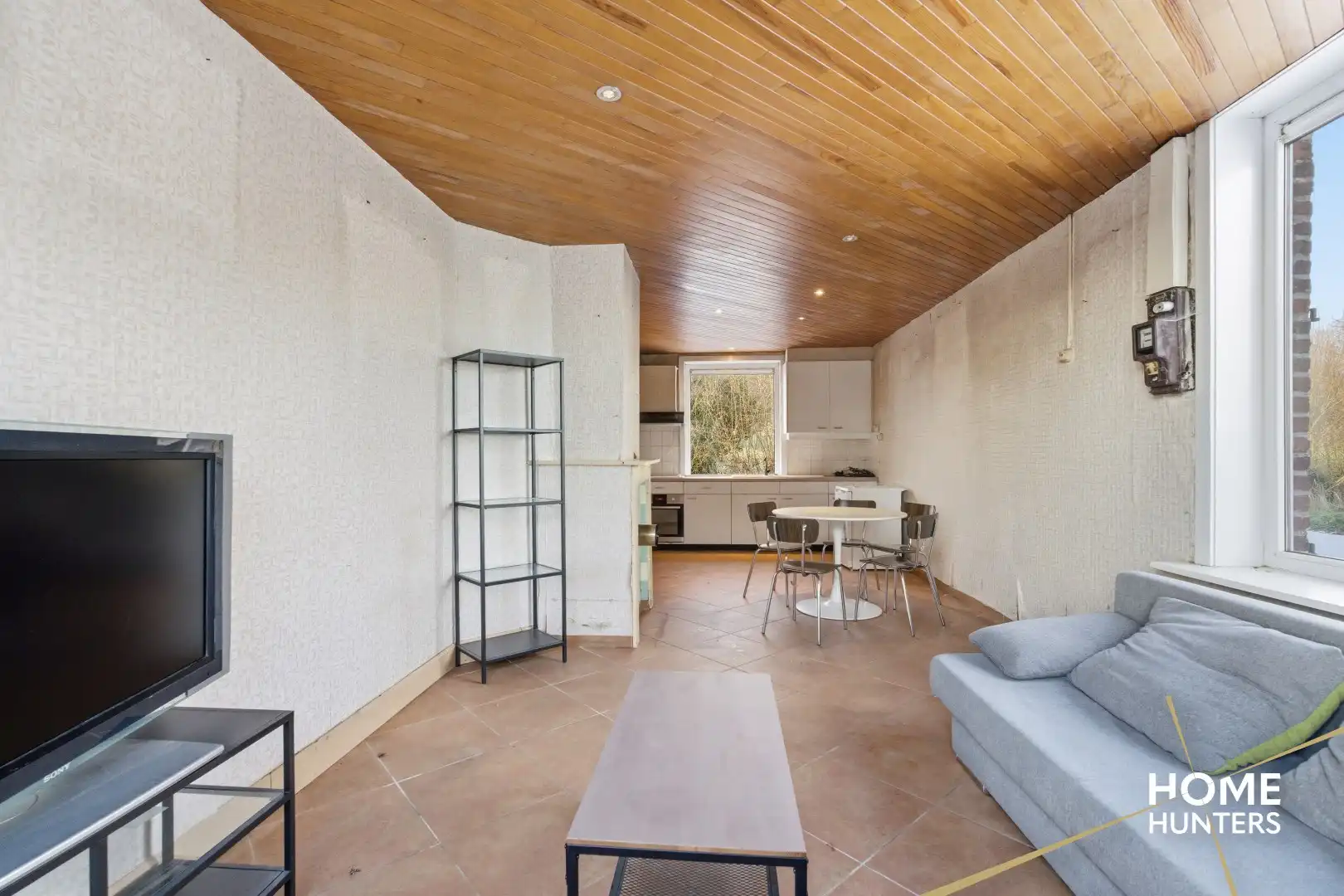 Unieke te renoveren hoeve op 14.188 m² met adembenemend zicht op de Kemmelberg foto 24