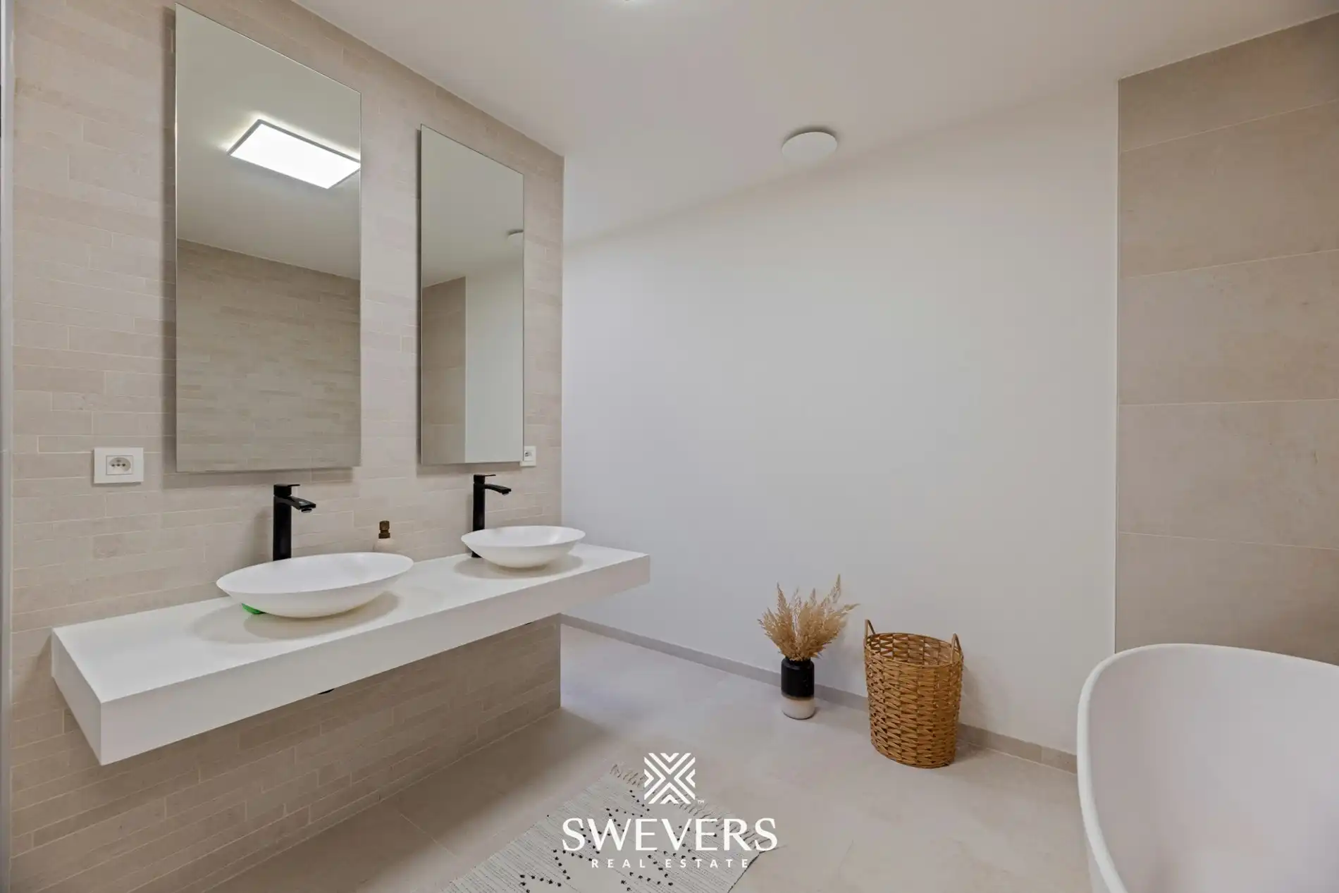 Instapklare, energiezuinige gezinswoning van 224m² te Beringen foto 22