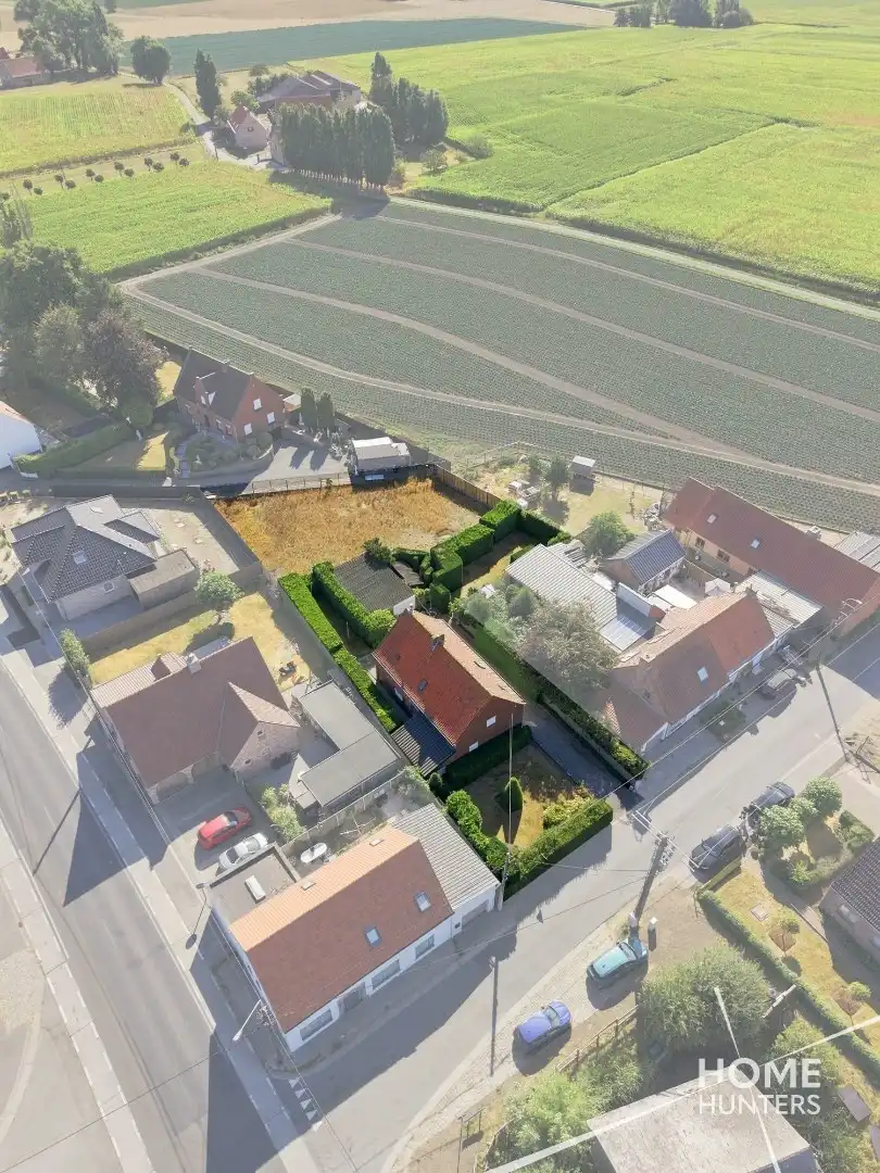 Woning met potentieel op meer dan 1.000 m² op rustige ligging te Zarren! foto 14