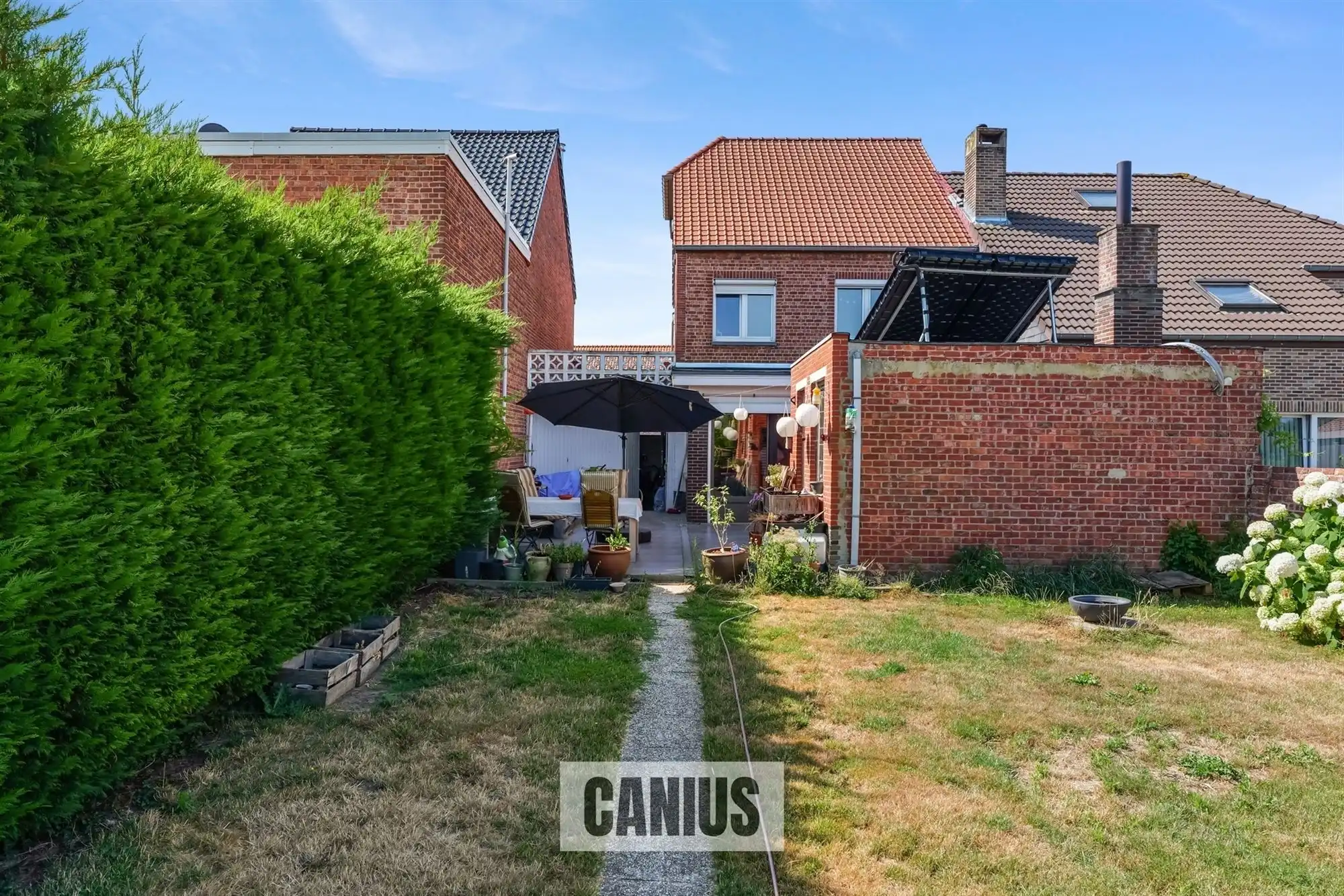 CHARMANTE, GERENOVEERDE WONING MET 2 SLPK foto 24