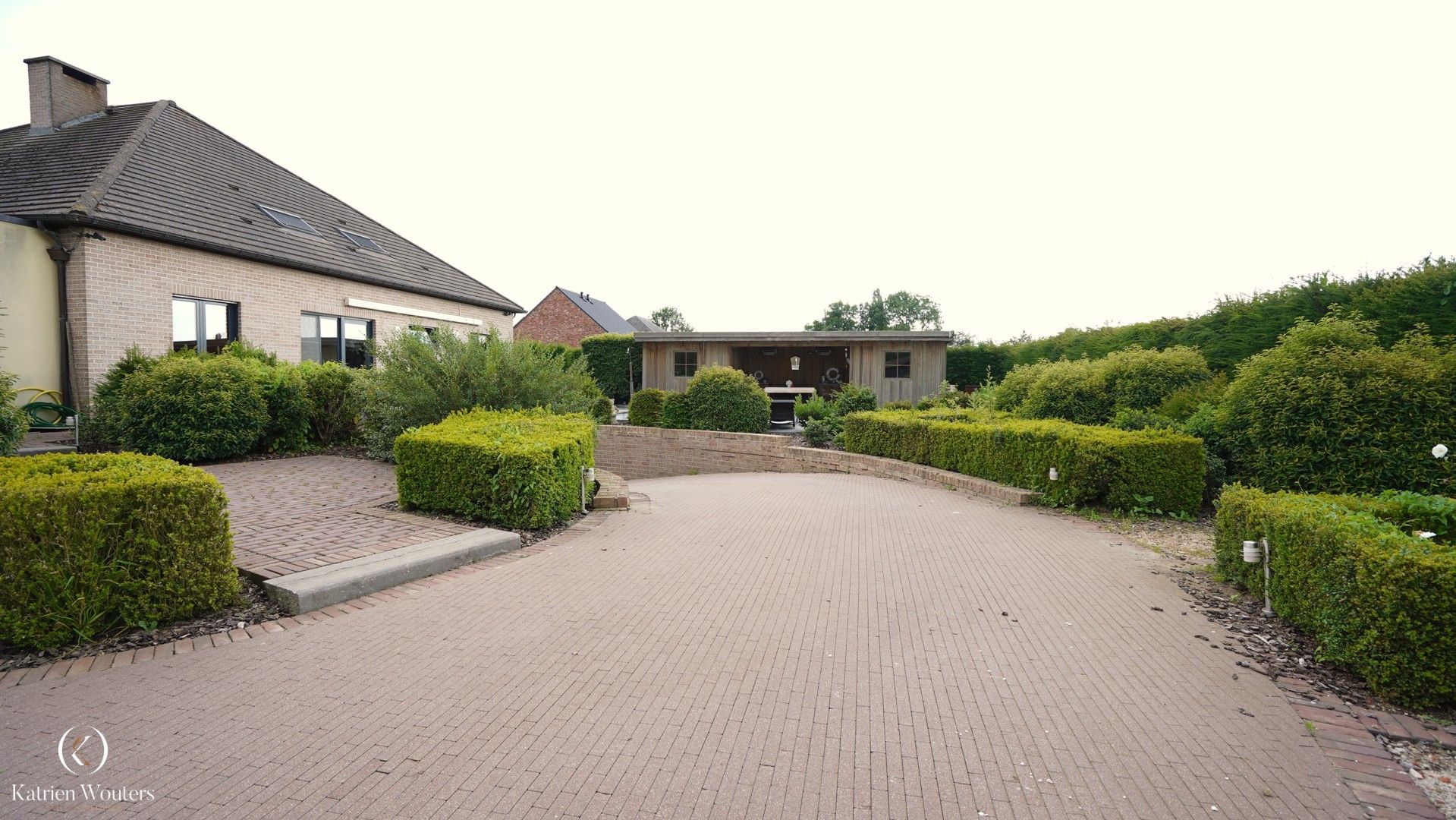 Ruime woning met veel potentieel foto 25