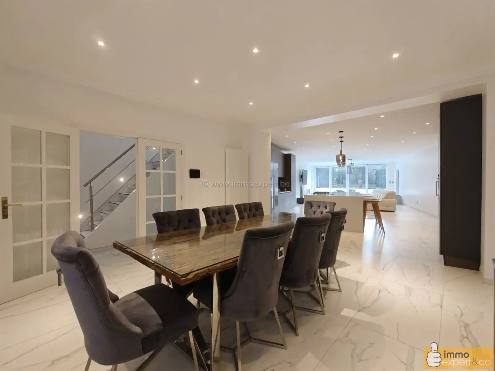 TERNAT: Volledig gerenoveerde woning, 3 slpkrs, centrum foto 5