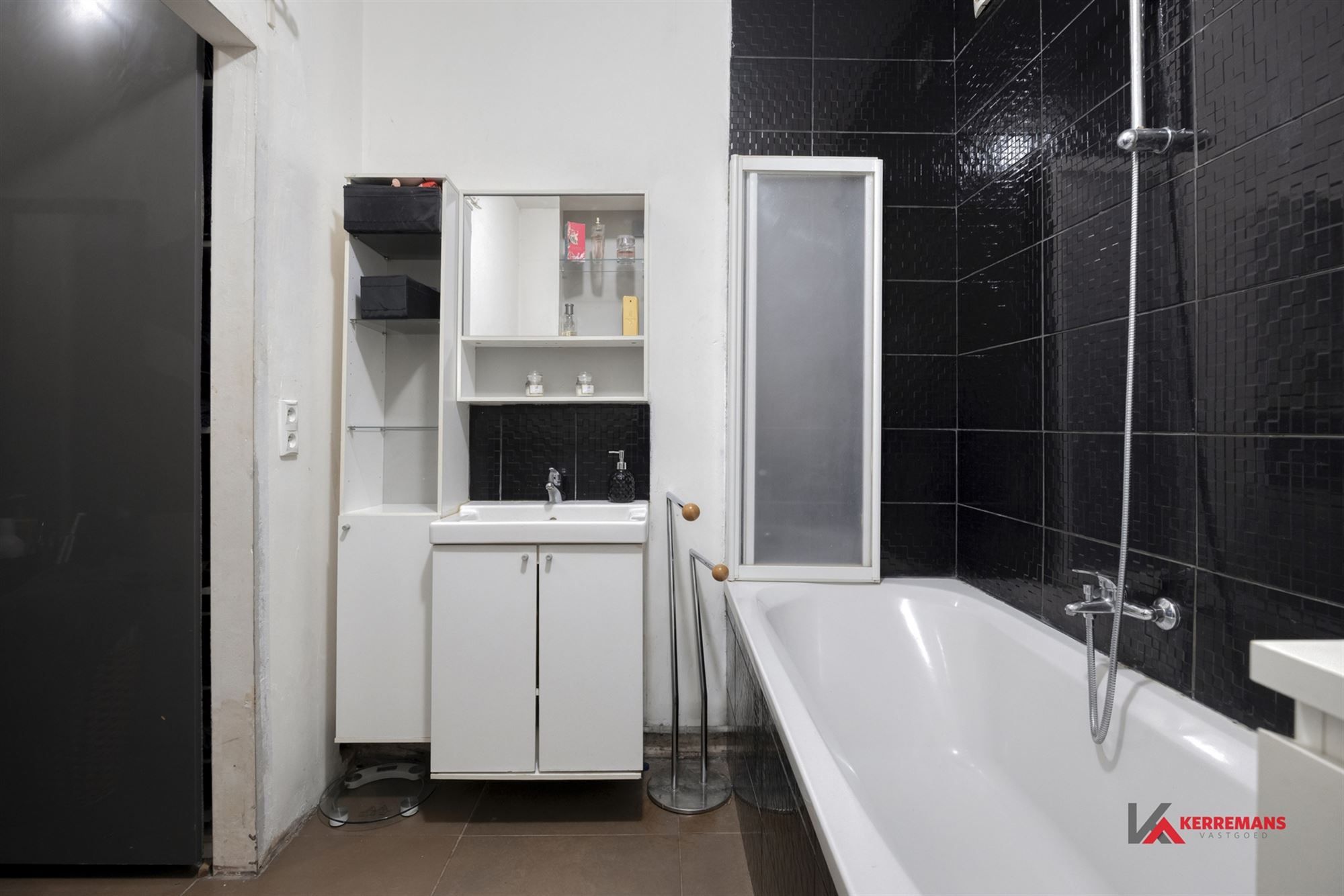 Woning met 2 (mogelijk 3) slaapkamers en tuin.  foto 8