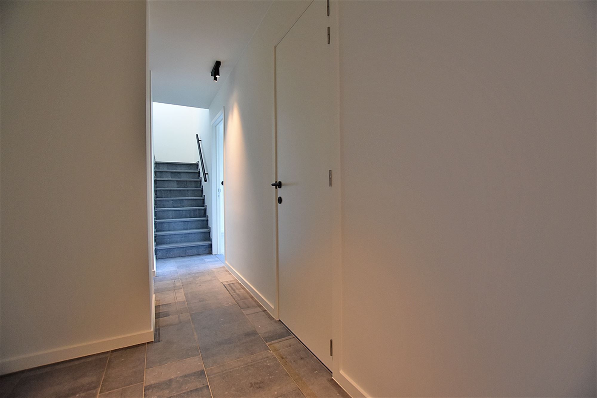 Stijlvol APPARTEMENT (DUPLEX) met 2 slpks & terras foto 3