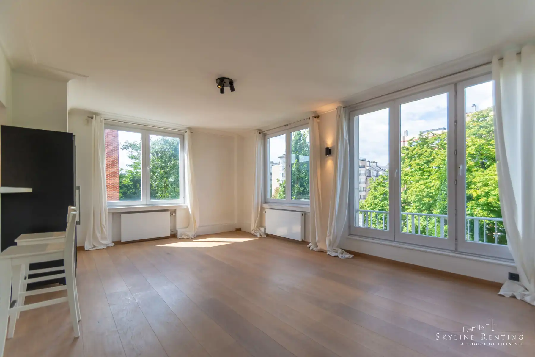 LICHTRIJK - Prachtig 3k. app. heel goed gelegen (Etterbeek) foto 3
