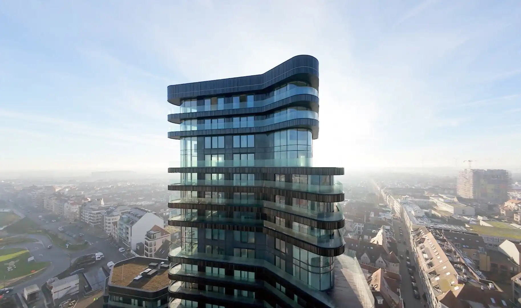 Luxueus nieuwbouwappartement met panoramische verzichten foto 2