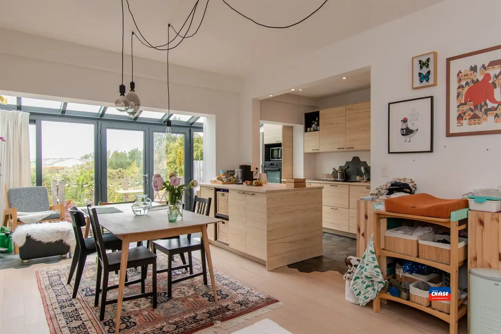 Instapklare Bel-étage met drie slaapkamers en grote tuin foto 3