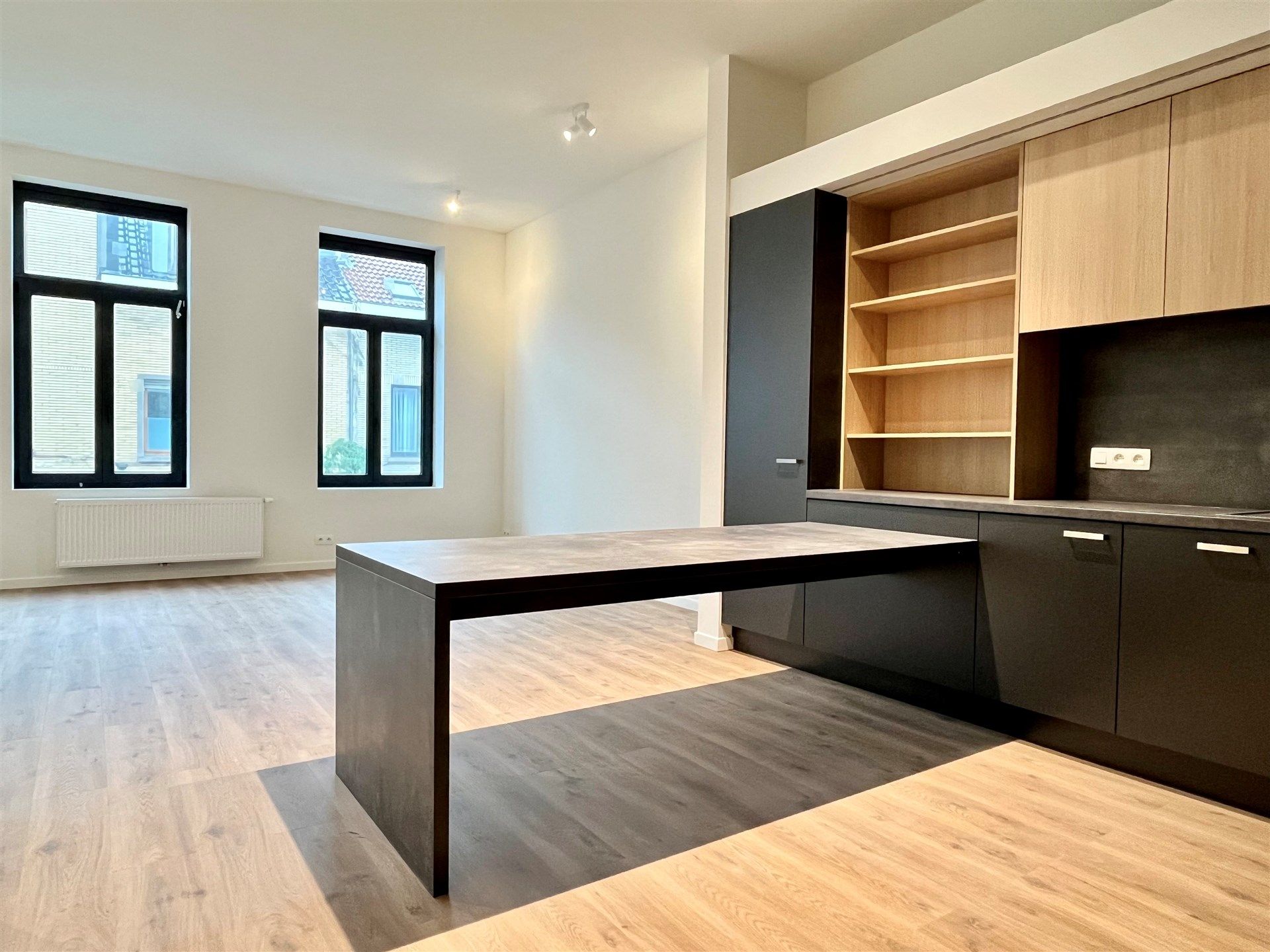 Luxueus gerenoveerd appartement – EPC A, instapklaar! foto 2