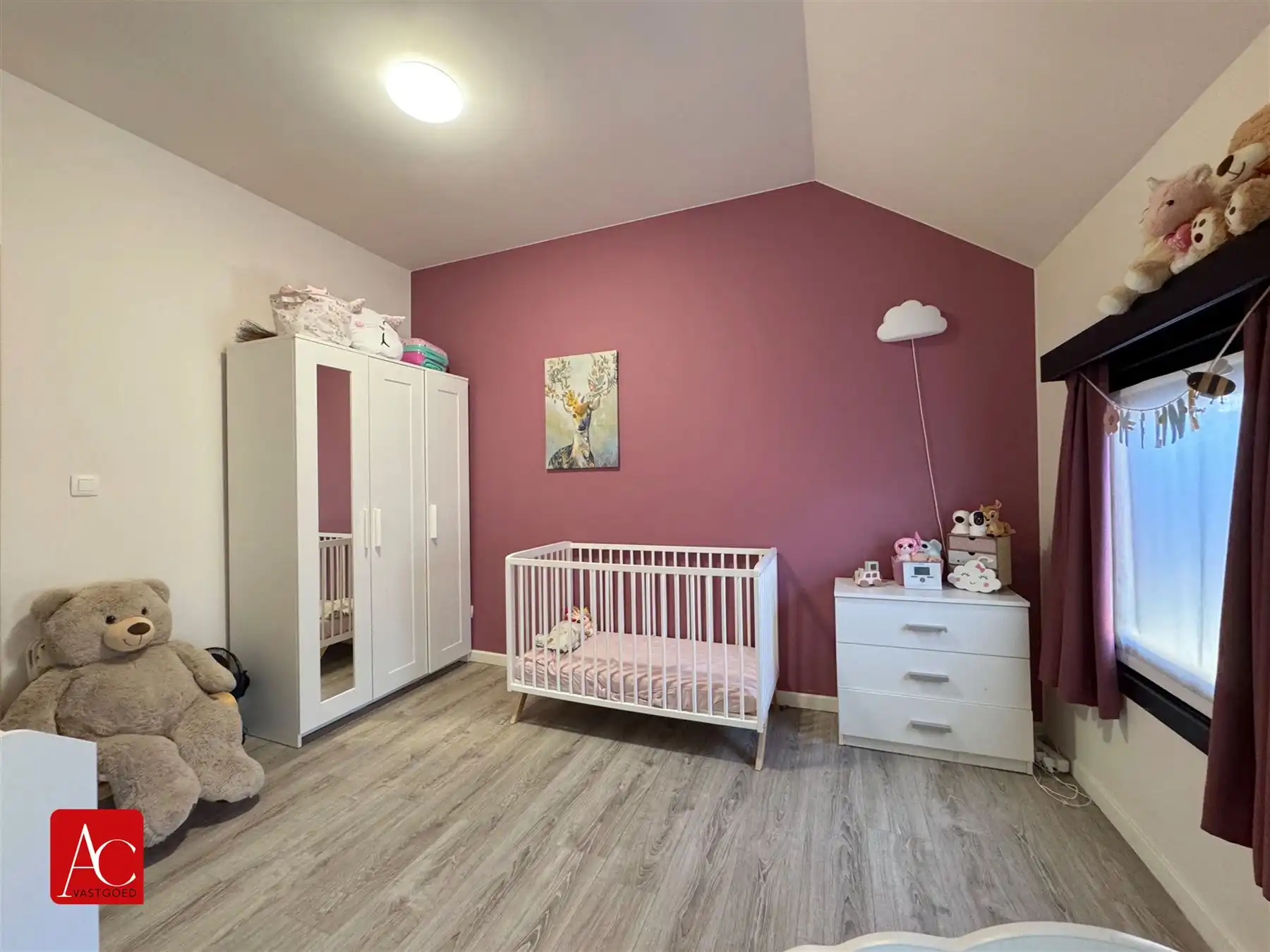 Instapklare woning met 2 slaapkamers en afgewerkte zolder foto 12