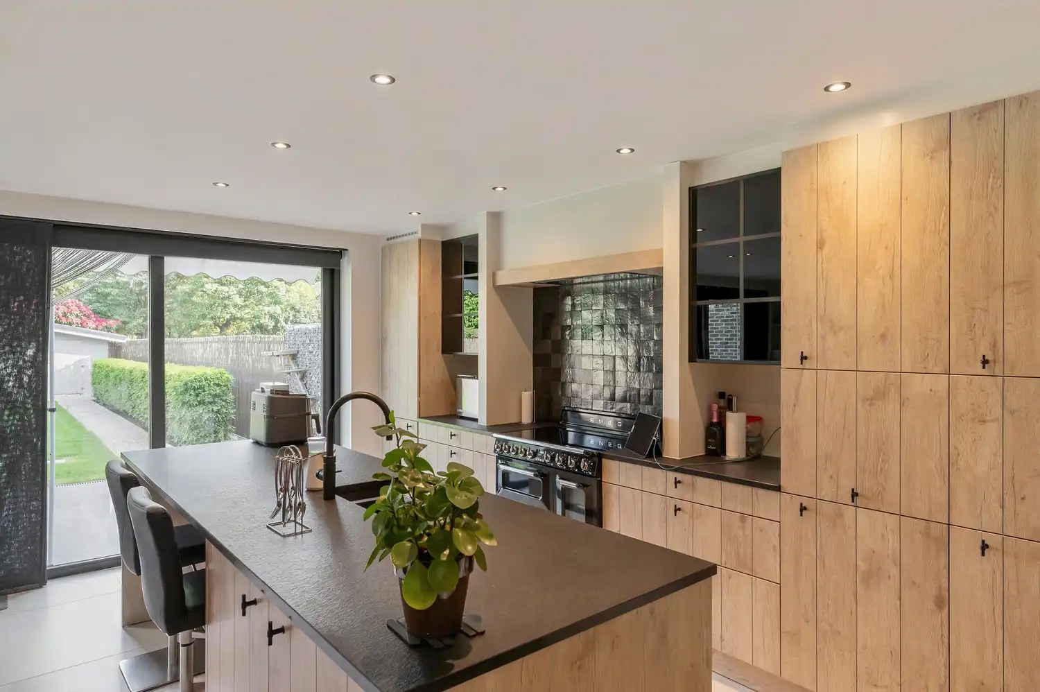HOOGWAARDIG AFGEWERKTE WONING OP EEN TOPLOCATIE IN RUMST foto 9