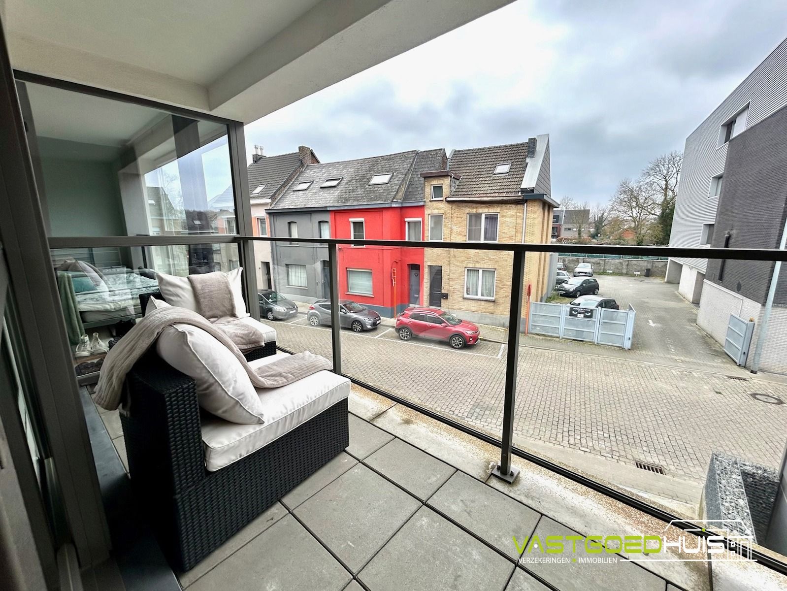 Modern appartement met 2 slaapkamers en terras foto 13
