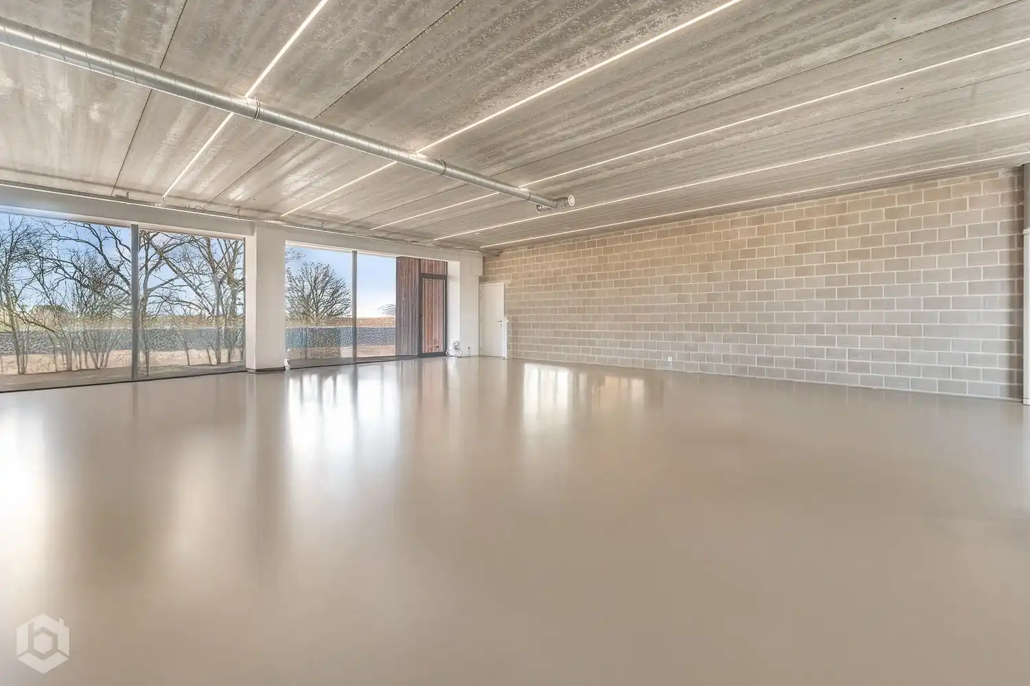 Kantoorruimte van 159 m² met ruim terras te Putte foto 4