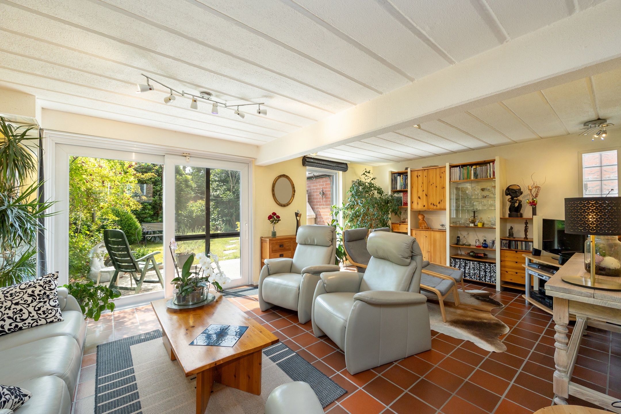 Architecturale 3-gevel woning met zuid-west tuin foto 13