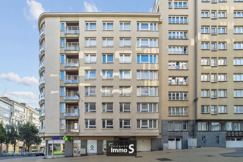 Ruim & lichtrijk appartement met lateraal zeezicht foto 3