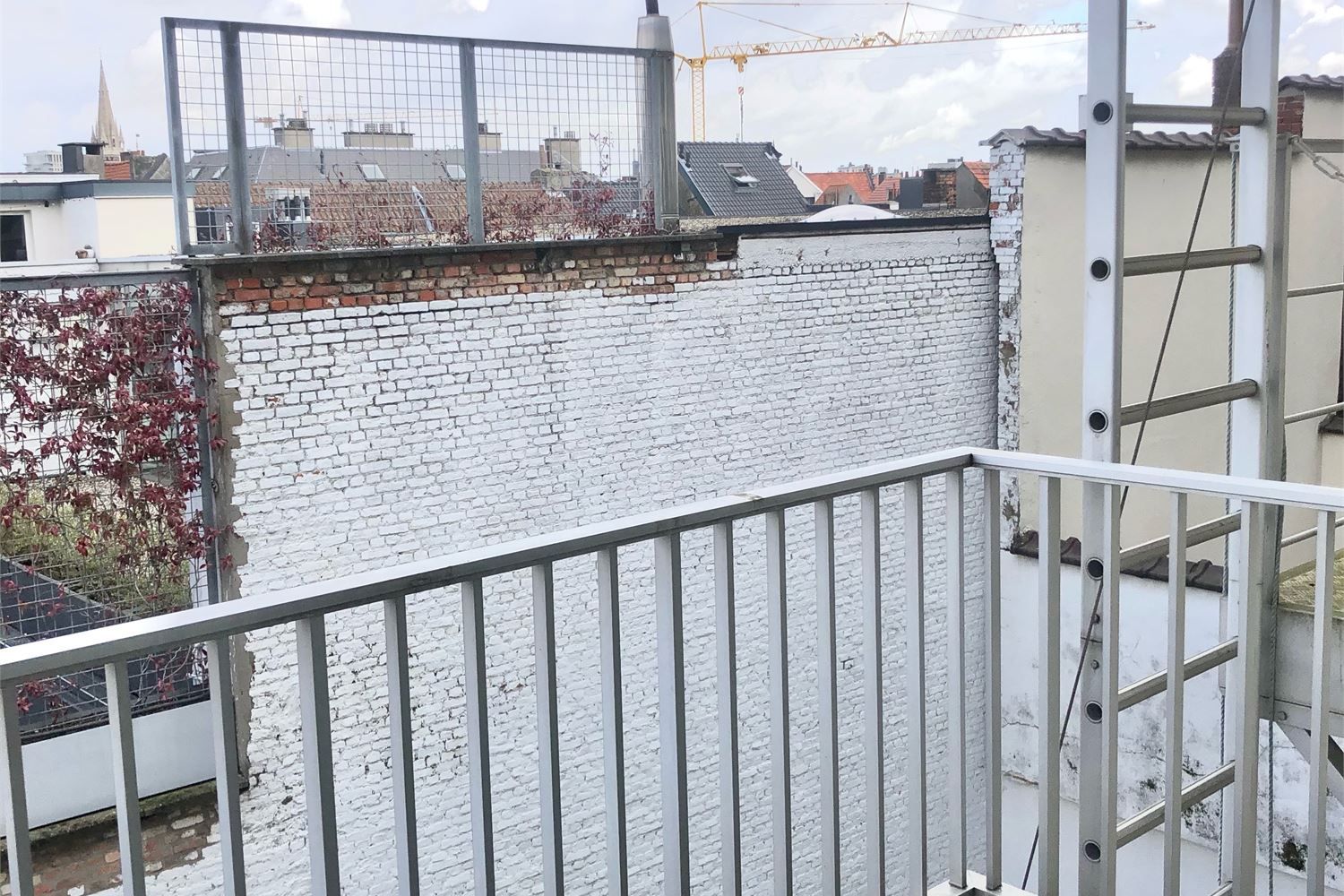 Super gezellig 1 slaapkamer appartement (60m²) met terras in hartje Antwerpen te huur! foto 8