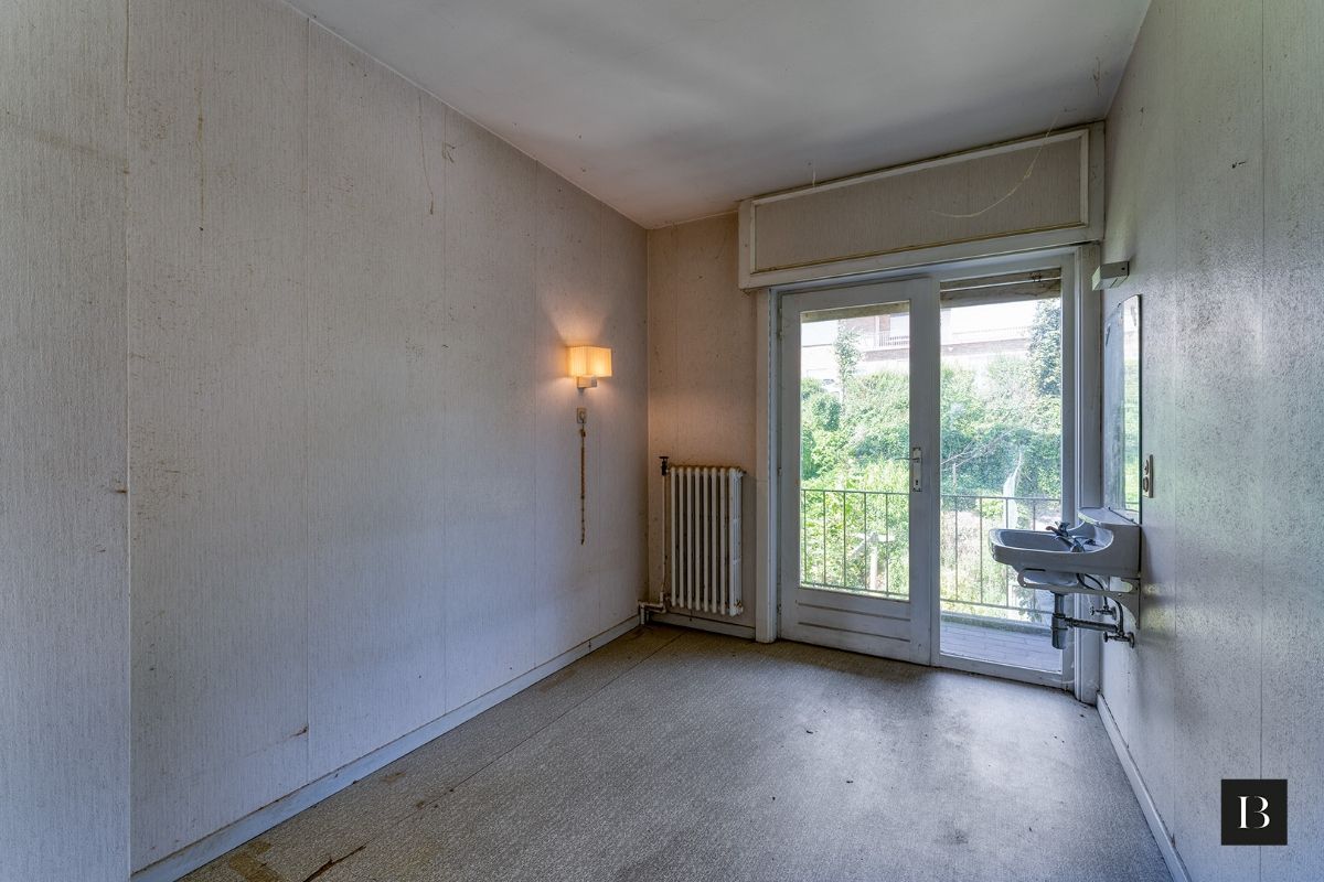 Te renoveren halfopen woning in de Concessie foto 11