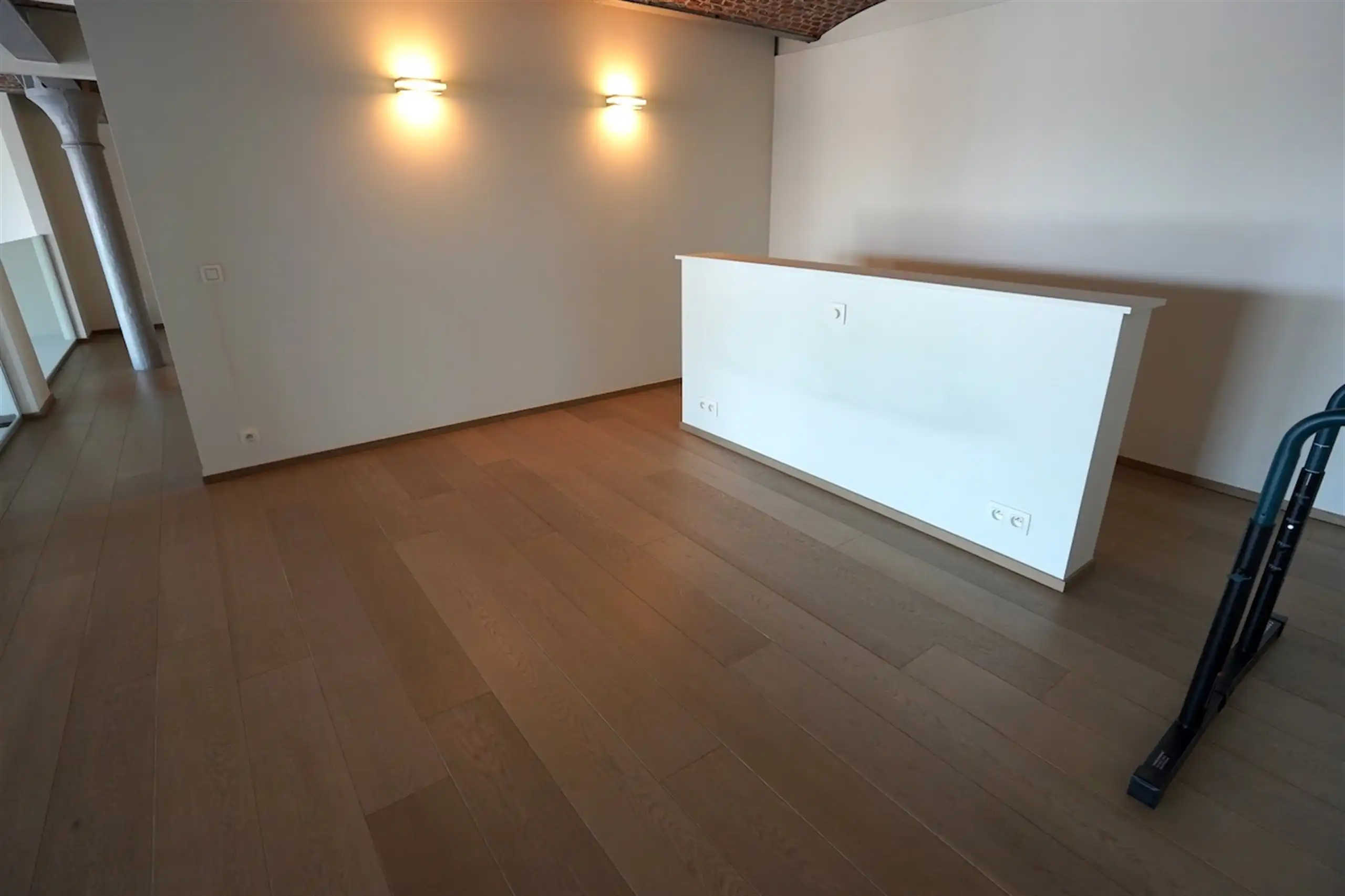 Verrassende, heldere loft met plafondhoogten van 6 m! foto 26