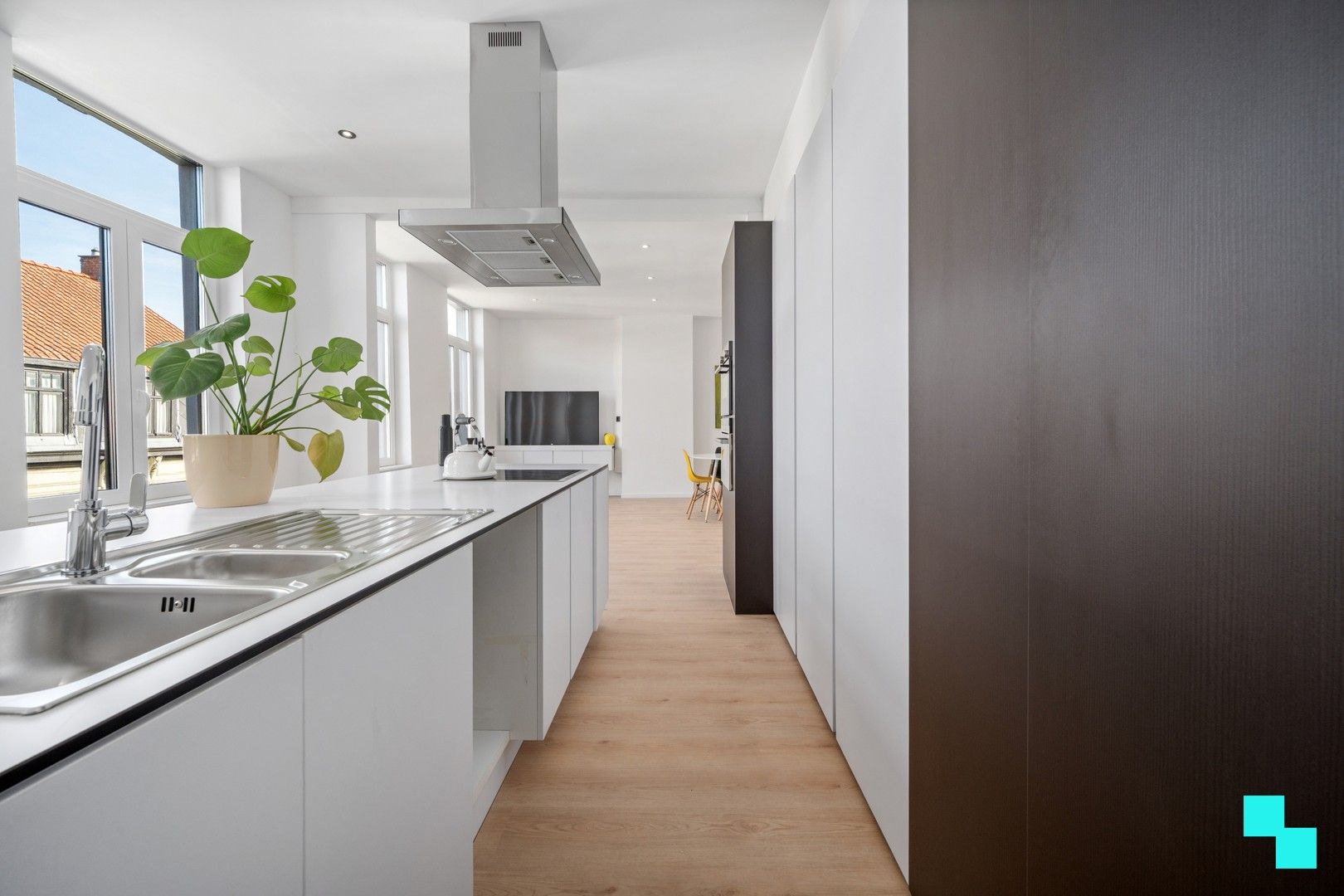 Volledig gerenoveerd appartement in loftstijl - centrum Menen foto 6