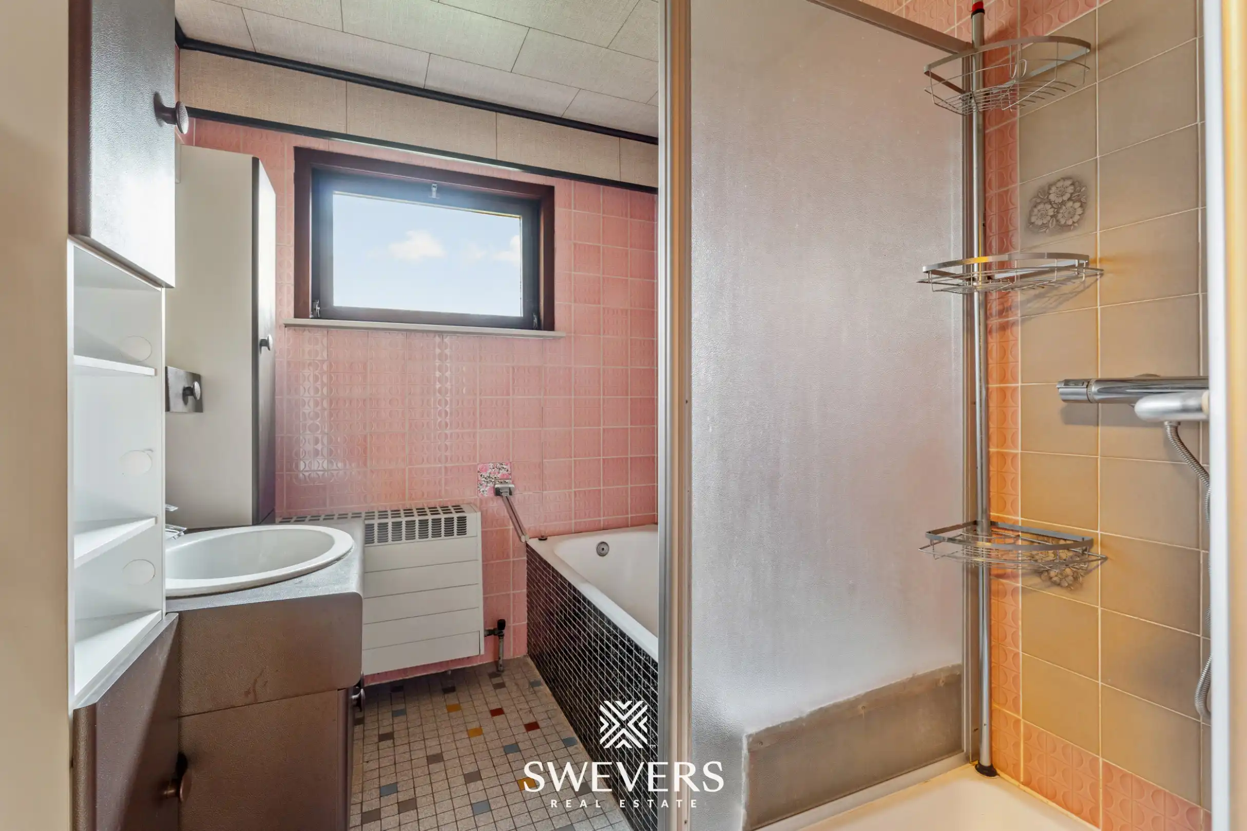 Praktische, alleenstaande woning gelegen op een perceel van 21a 08ca in Heusden-Zolder foto 17