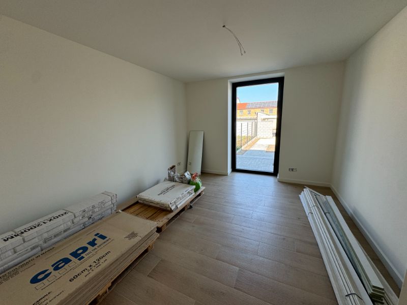 Nieuw luxe gelijkvloersapp, 2 slpk met tuin, carport & zonnepanelen foto 10