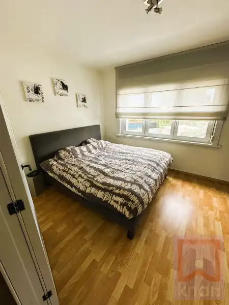 Instapklare gezinswoning met 4 slaapkamers, mooie grote tuin en ruime parkeermogelijkheden foto 19