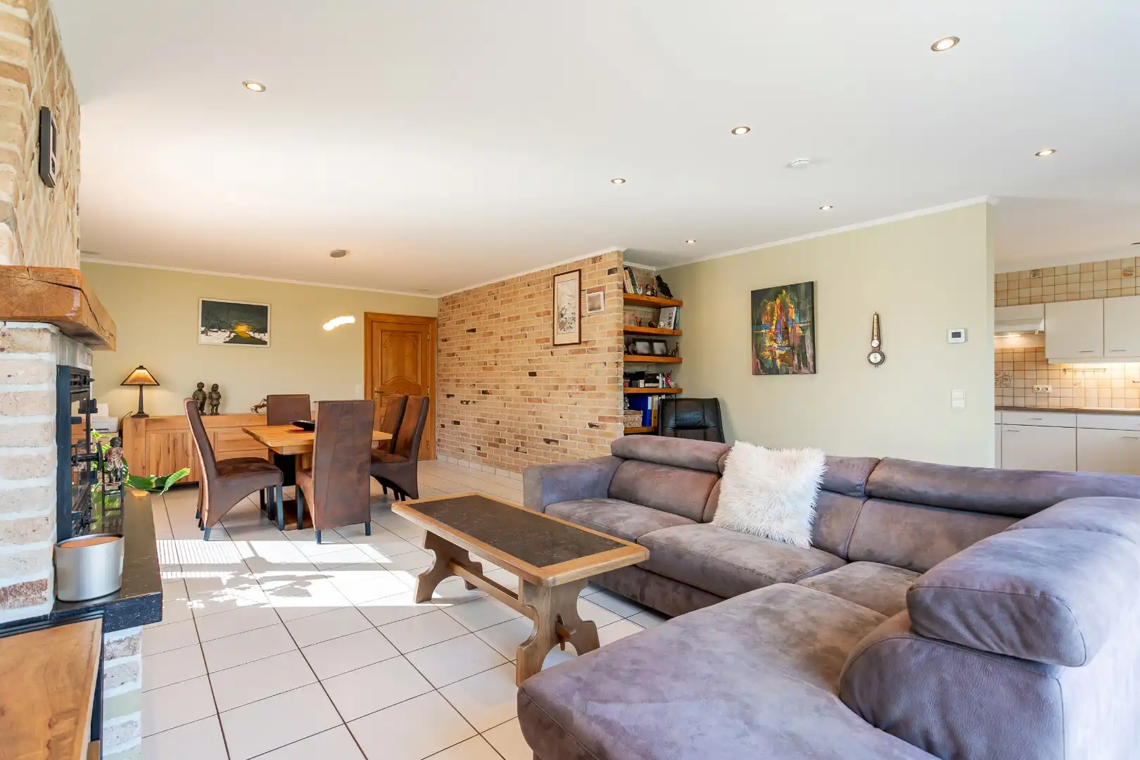 Instapklare gezinswoning met 3 slpk. en ruime tuin foto 7