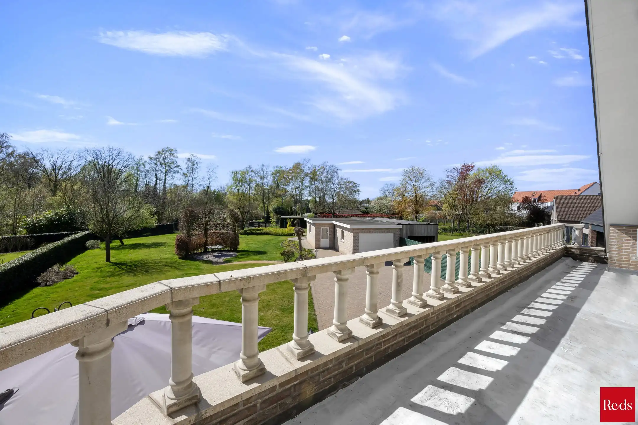 Ruime woning in oase van rust met prachtige tuin foto 18