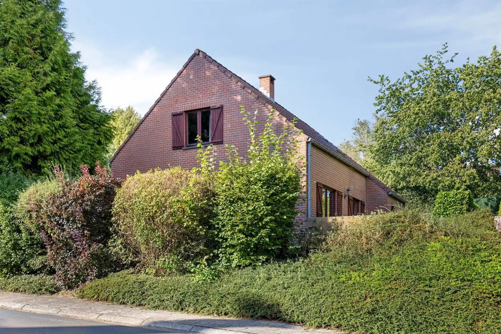 Hoofdfoto van de publicatie: 4-gevel woning met 3 slaapkamers op een top locatie te Alsemberg/Sint-Genesius-Rode