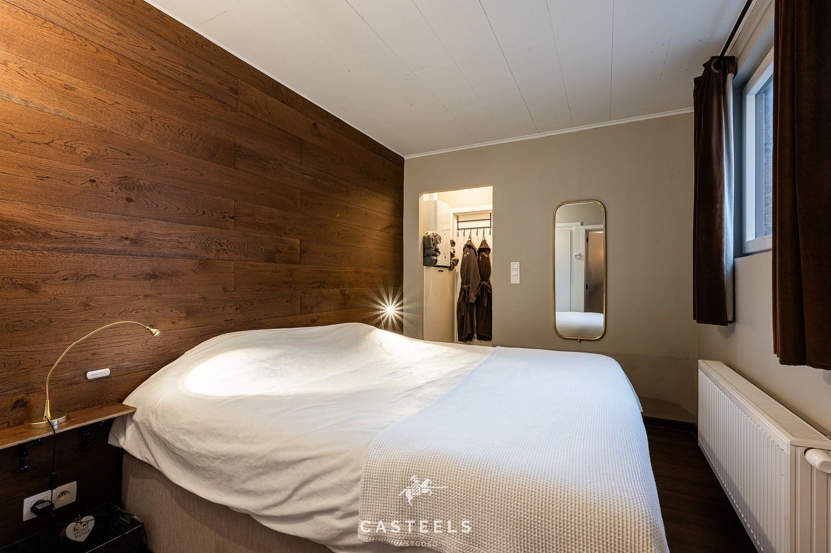 Instapklare stadswoning nabij station Brugge met tuin en studio foto 7