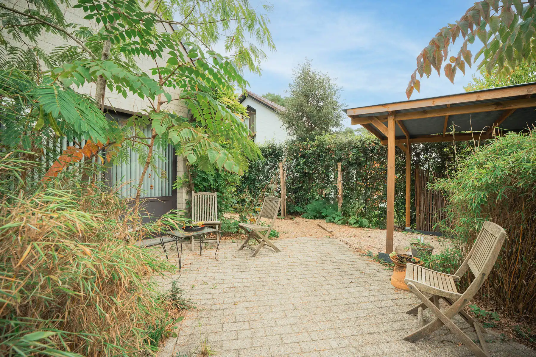 Woning op toplocatie middenin het groen foto 28