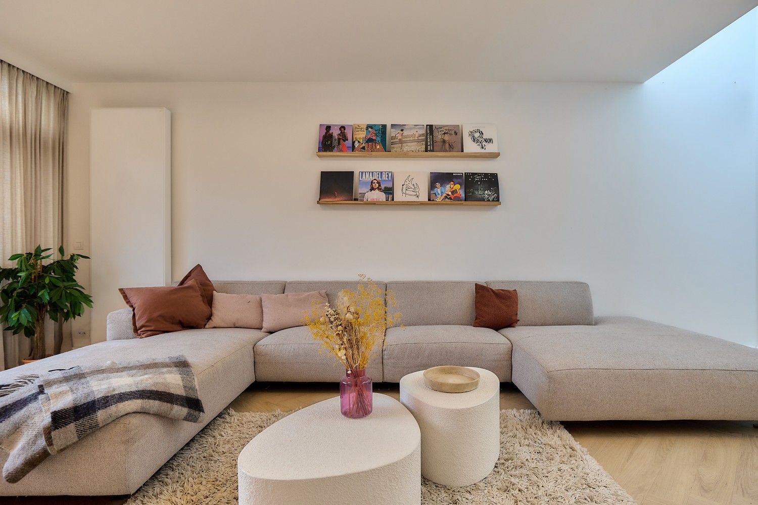 Gerenoveerde interbellum burgerwoning met 4 slaapkamers en grote tuin. foto 27