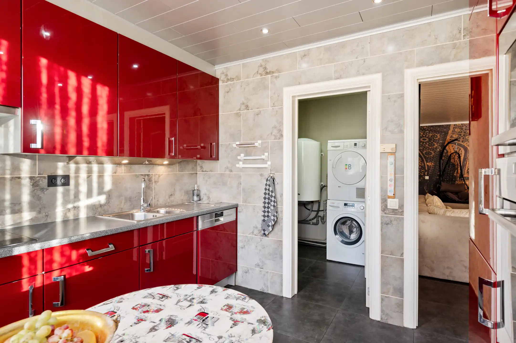 Ruim en verzorgd gelijkvloers appartement met 3 slaapkamers foto 7