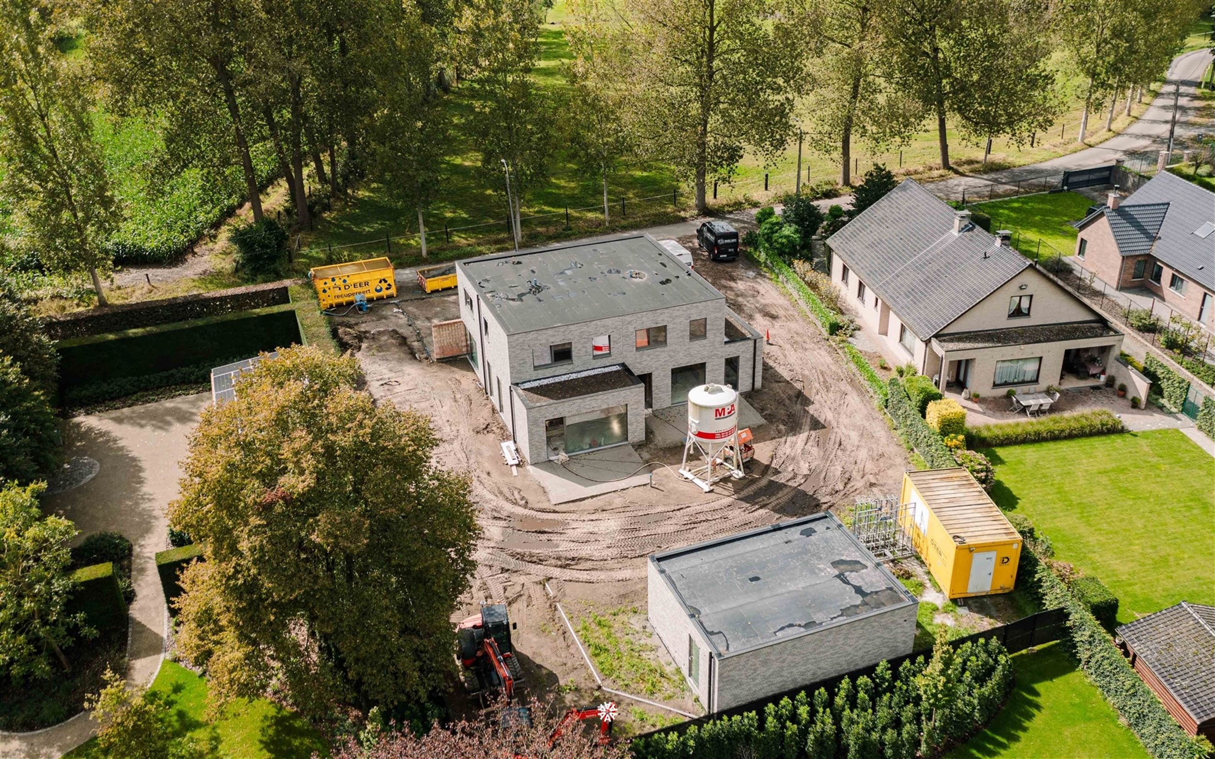 Hoogwaardig afgewerkte koppelvilla in de groene rand van Sint-Niklaas foto 17