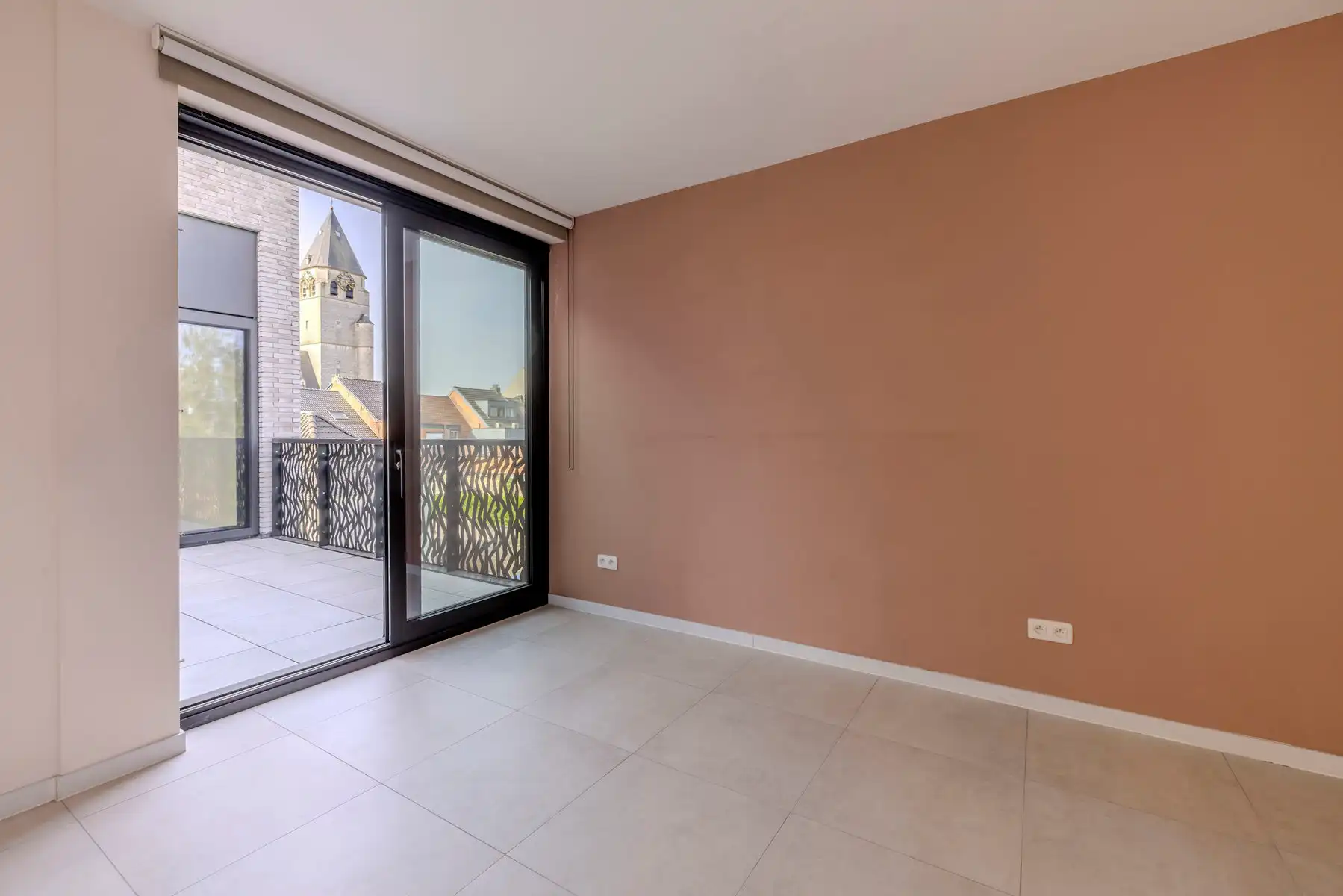 Recent appartement met o.a. 2 slaapkamers en staanplaats foto 13