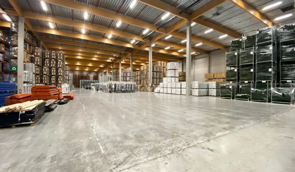 Recent logistiek magazijn te huur in IZ De Hulst Willebroek foto 12