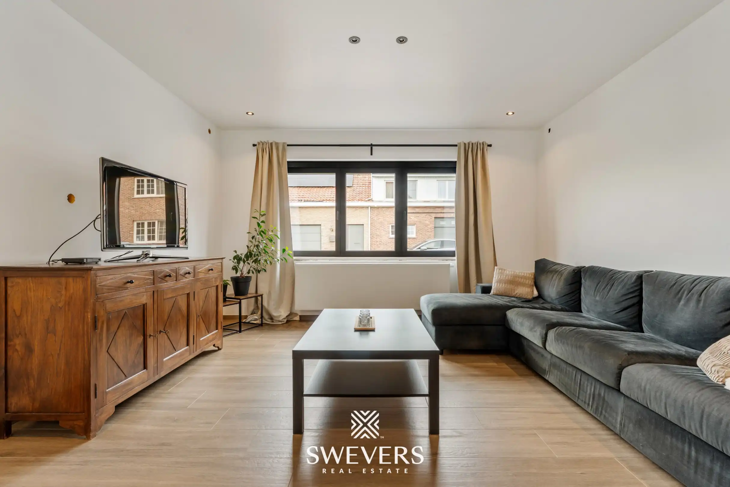 Instapklare halfopen woning op 800 m² met tuin grenzend aan natuurreservaat" foto 3