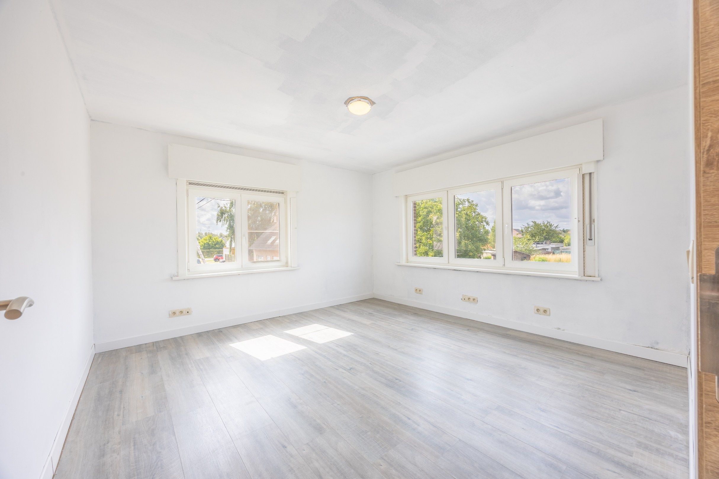 Halfopen woning op TOPLOCATIE met zicht op groen.  foto 13