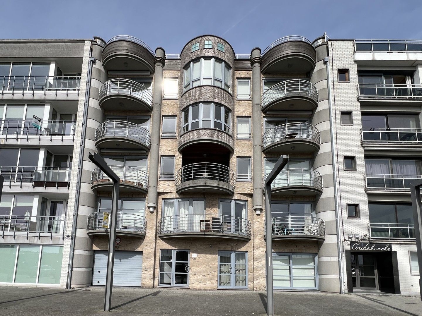 Ruim en lichtrijk appartement met 2 terrassen foto 20