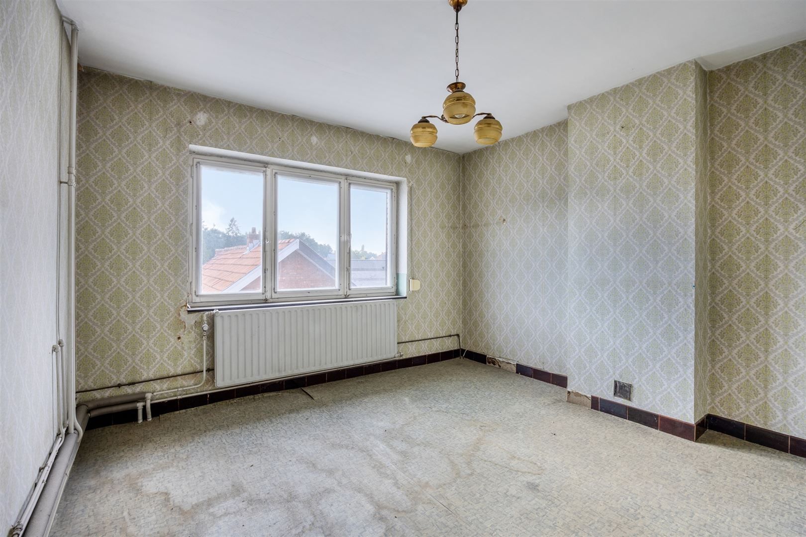 TE KOOP: Te renoveren woning met centrale ligging te Paal!  foto 15