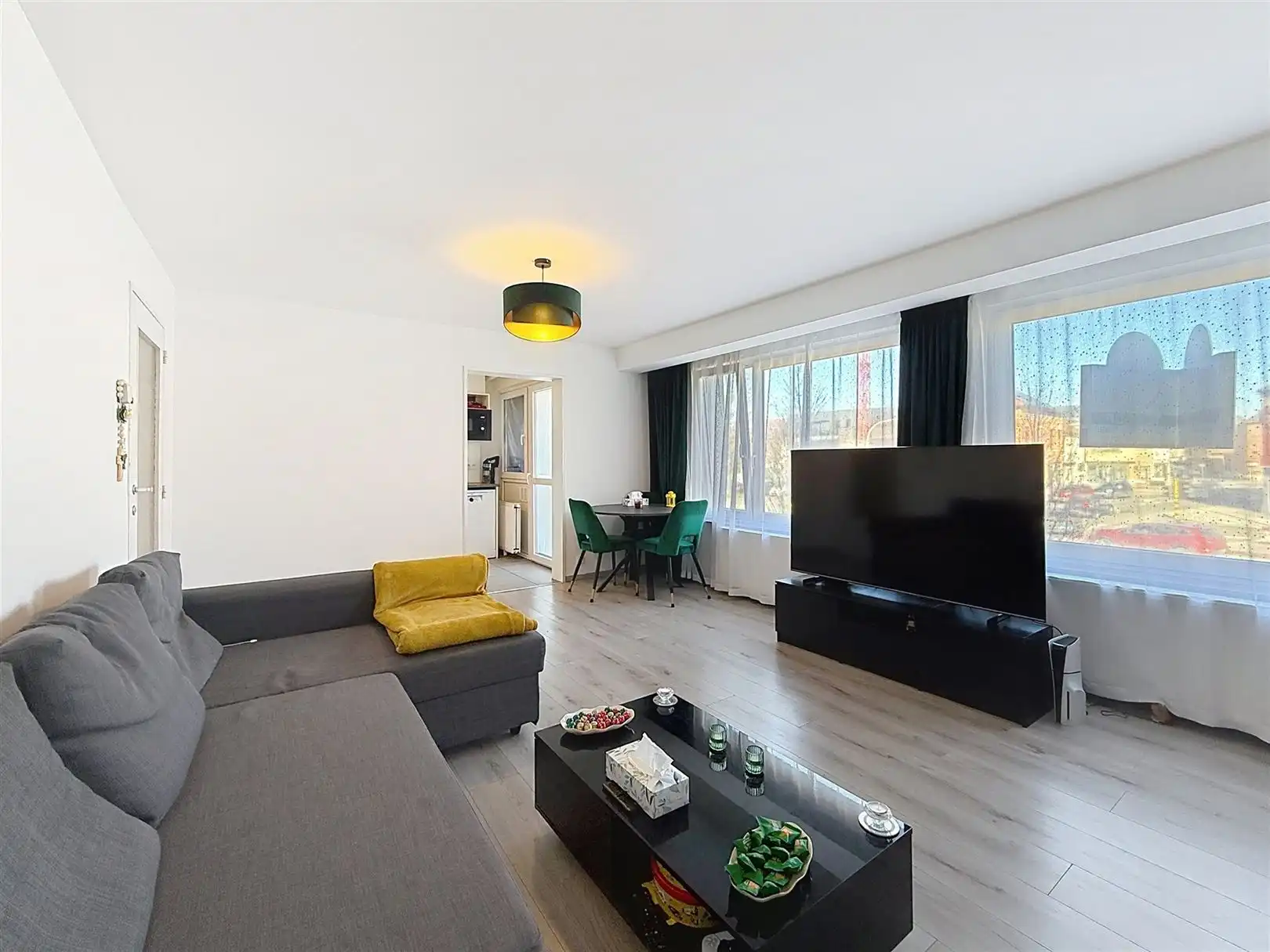 Eén slaapkamer apparment met kelder foto 9