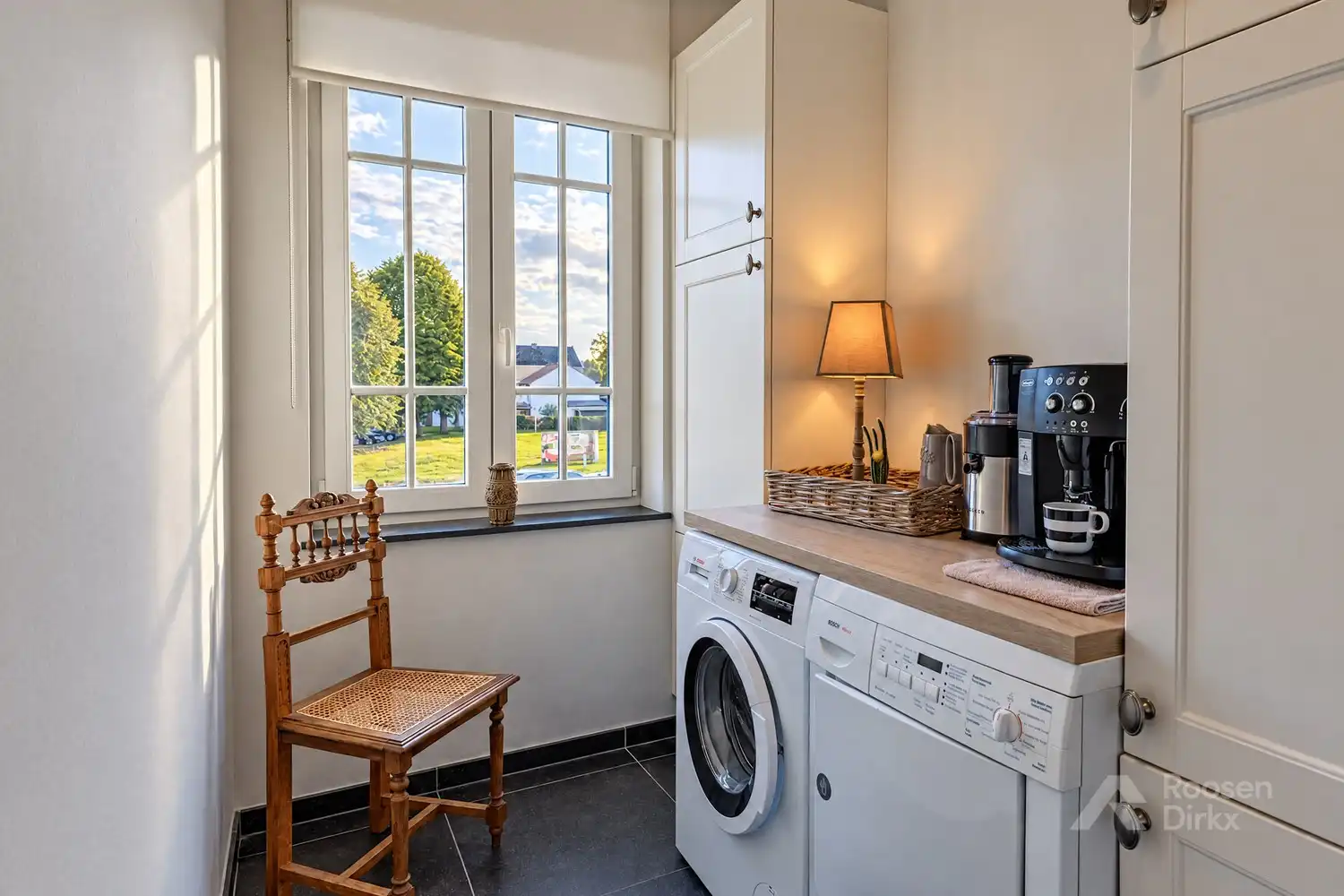 Luxe appartement (150m²) met 3 slaapkamers en 60m² terrassen te BREE. foto 15
