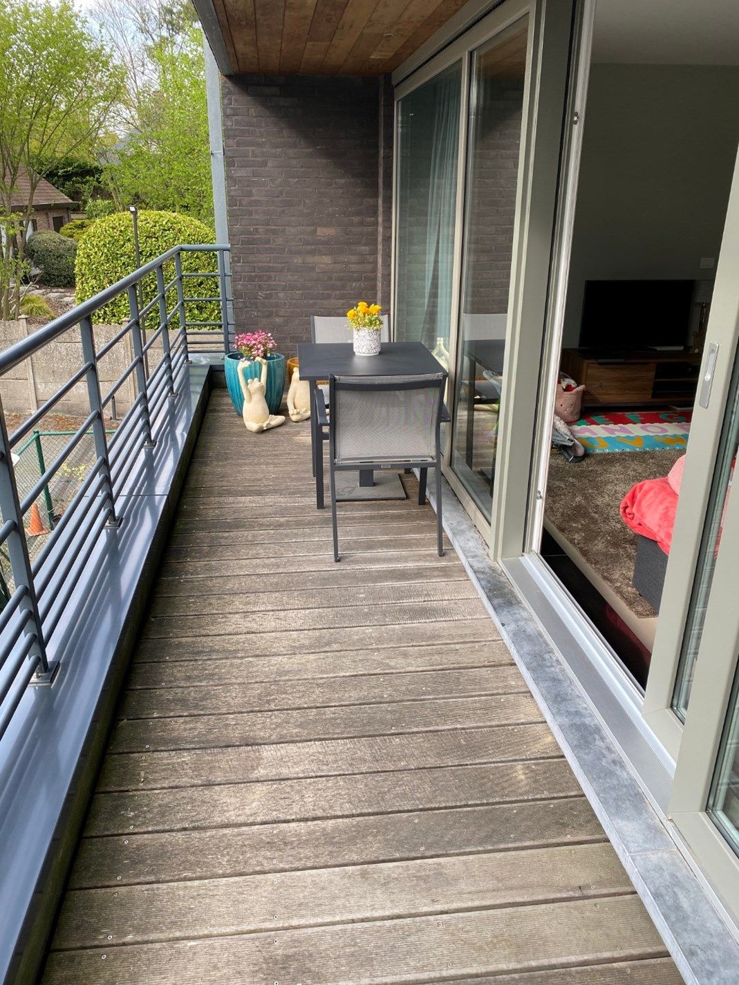 Ruim appartement met 2 terrassen.  foto 7