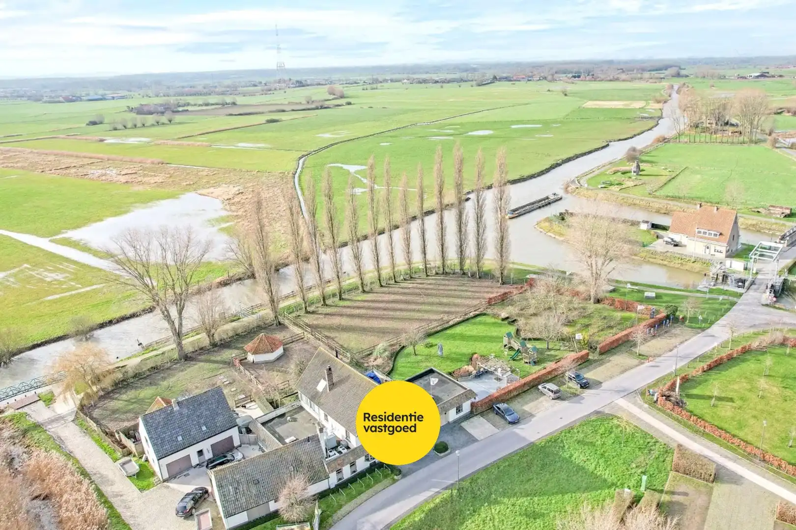 Restaurant met privéwoning en 2 B&B-kamers op 4.370 m² foto 2