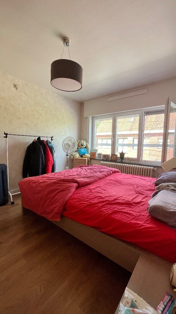 Grote woning met 3 kamers, garage en zongerichte tuin foto 15