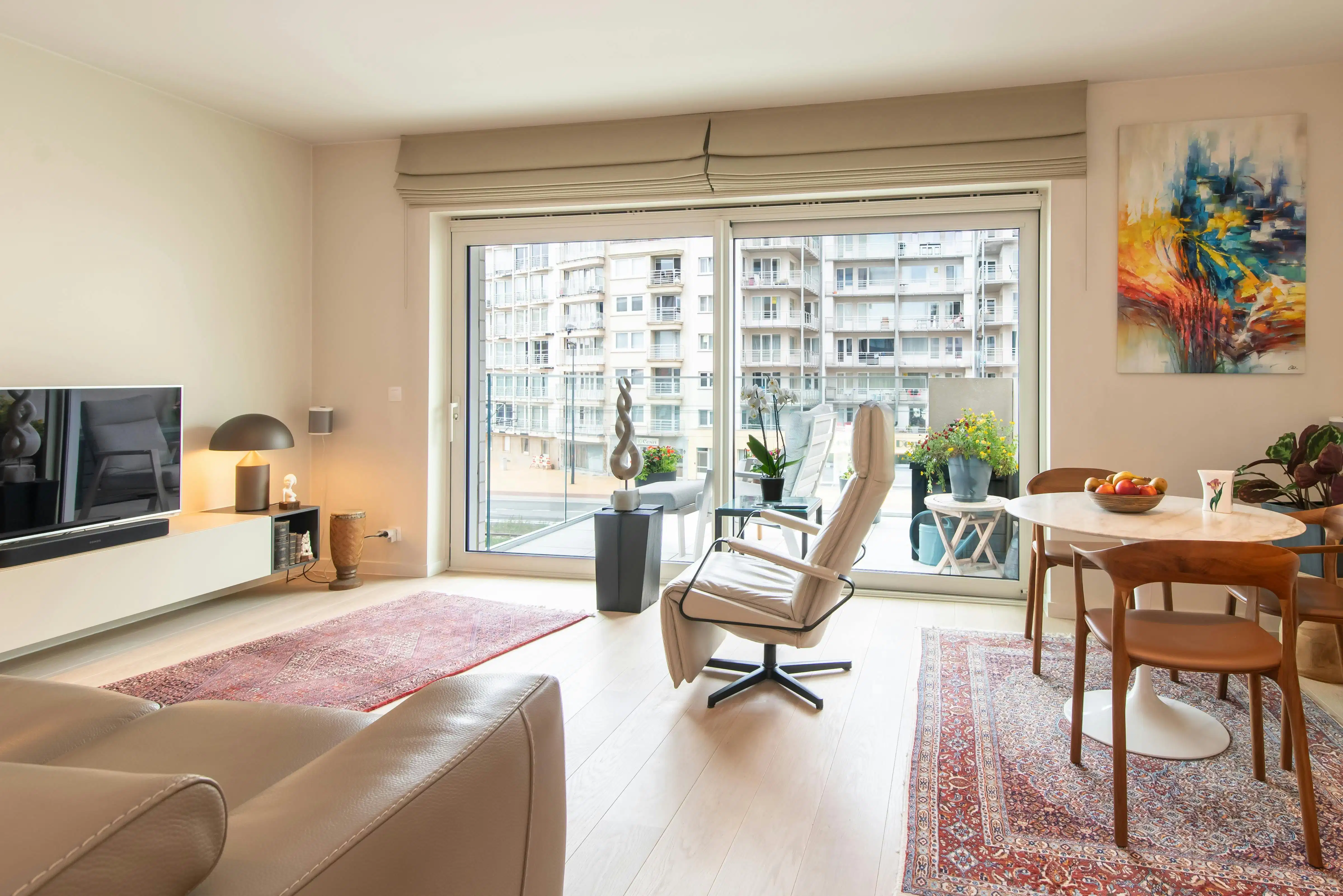 Schitterend afgewerkt appartement met een prachtig terras foto 2