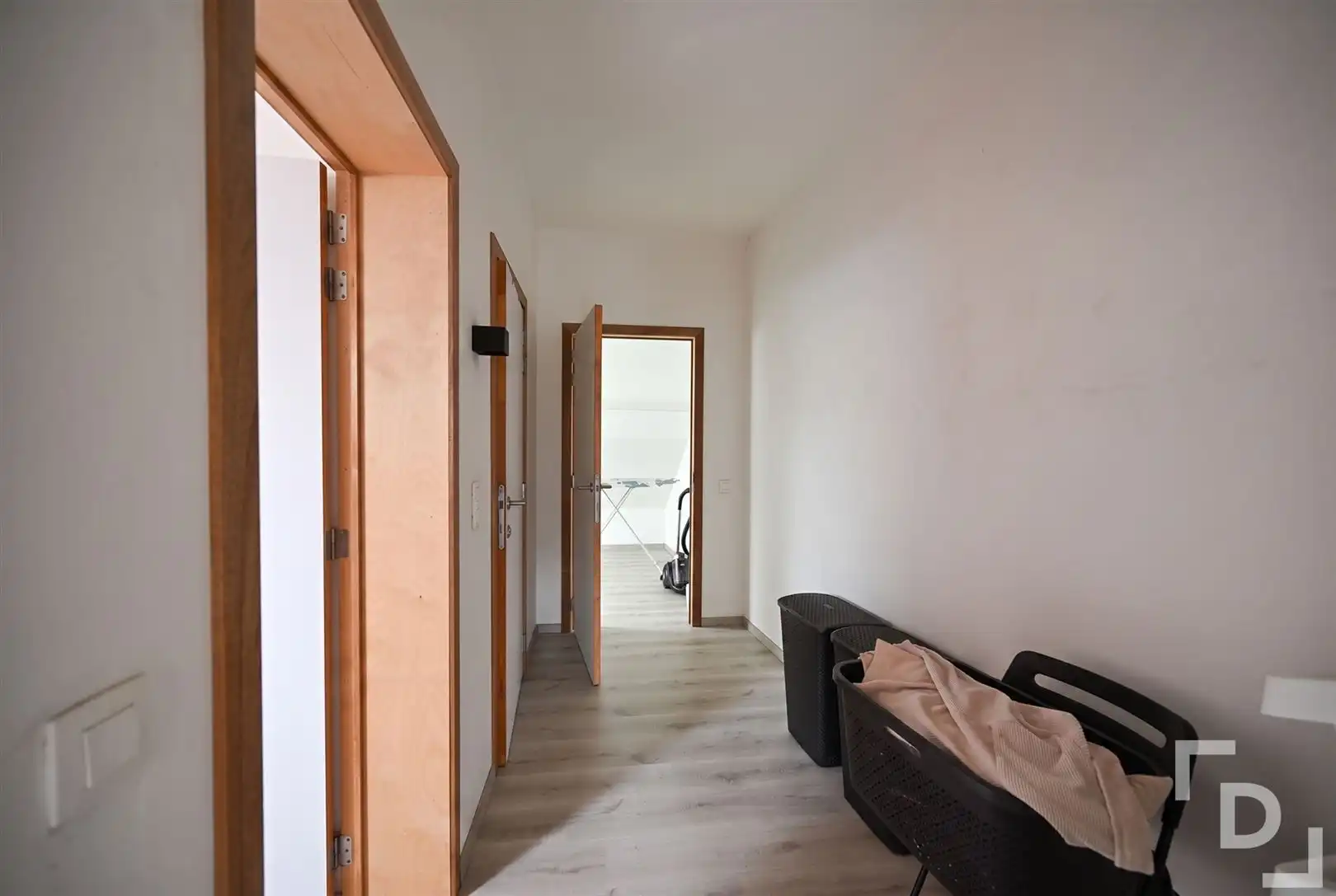 Lichtrijke duplex op een boogscheut van de Menenpoort foto 15