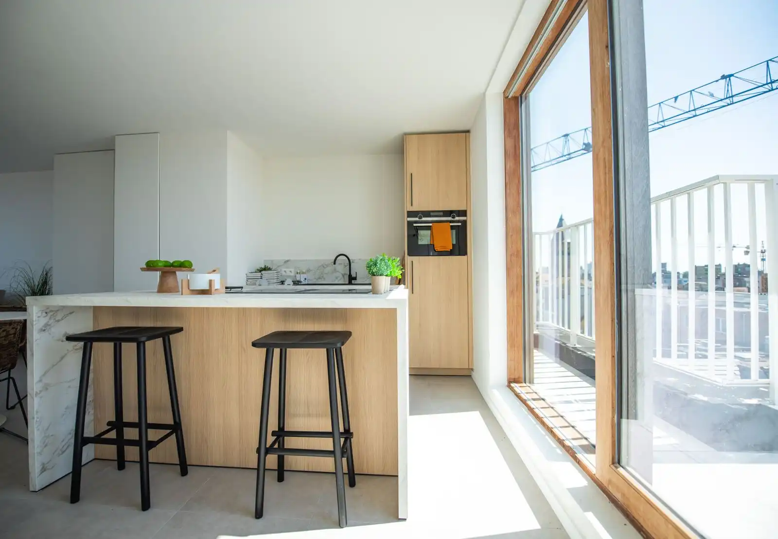 Nieuwbouw penthouse appartement met zonnige terrassen in hartje Oostende foto 4