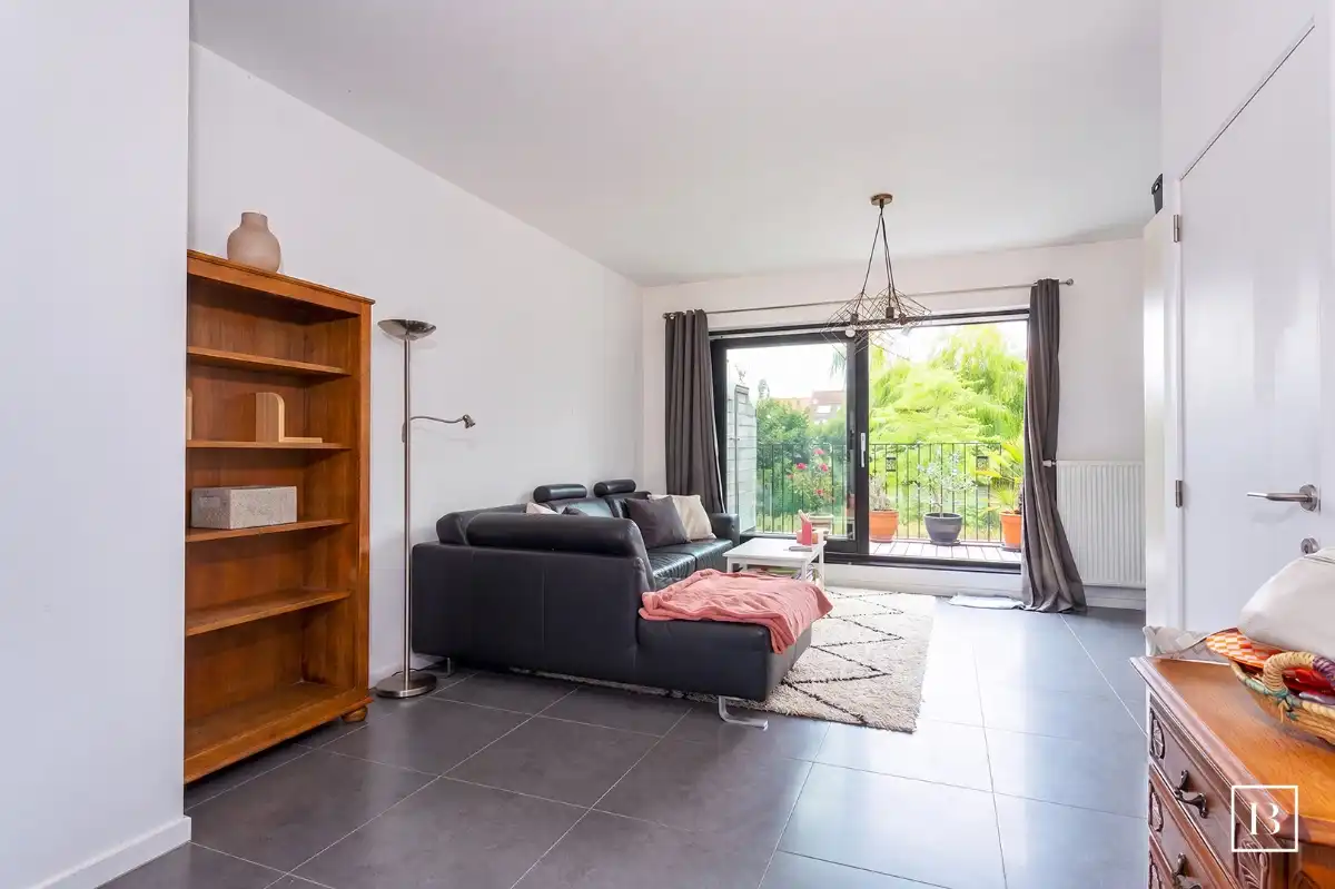 Recent en energiezuinig triplex appartement met 3 slaapkamers foto {{pictureIndex}}