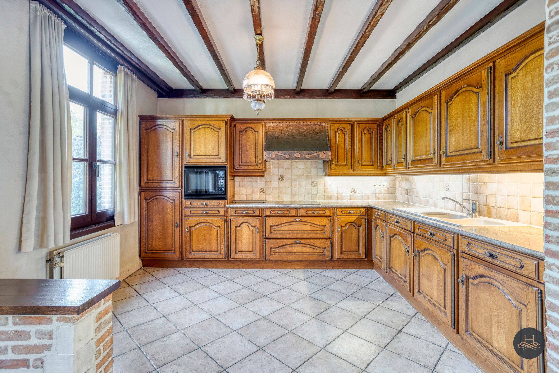 Alleenstaande woning in prachtige groene omgeving foto 6